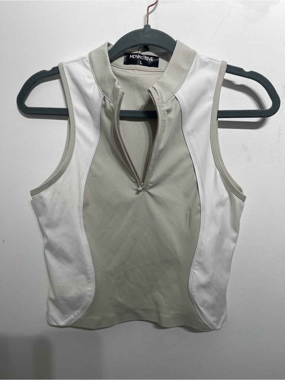 Manière De Voir MDV Active Two-Tone Tank & Leggings Set NWT Size L